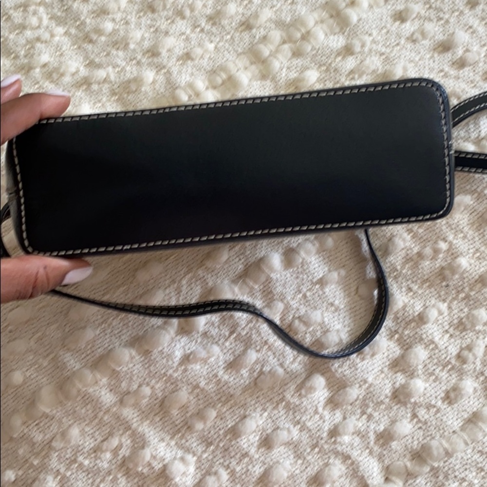Cross body - Picture 6 of 7